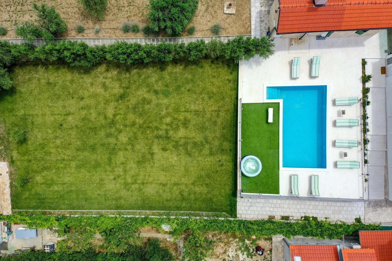 Home Away From Home With Outdoor Pool, Botanical Garden And A Beautiful Sea View คาชเตลา ภายนอก รูปภาพ